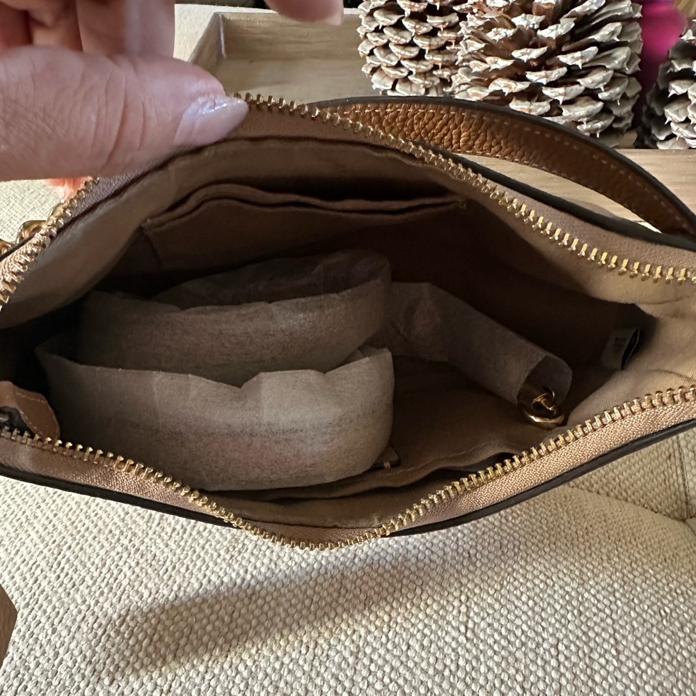 Coach-Teri Shoulder Bag in Colorblock Taupe/Multi Pebble Leather - Picture 4 of 9